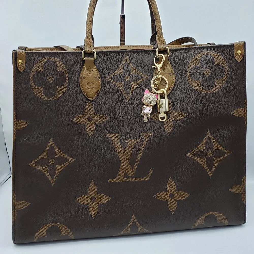 Authentic Louis Vuitton Lock & Key Gold ✨ Unbranded Cat Keychain Bag Charm LV